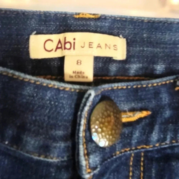 Cabi Jeans Low-rise Straight Leg Distressed Denim Jeans Size 8, 33in Inseam - Picture 3 of 5